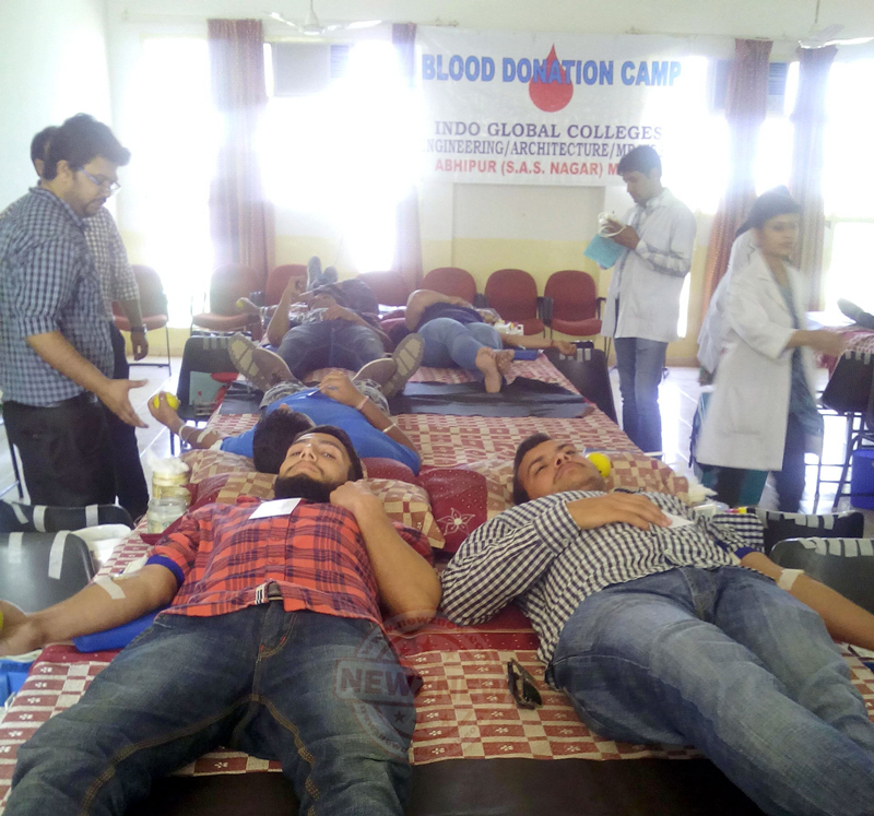 Blood--donation-camp-held-at-Indo-global-colleges-,-428-units-blood-collected--4
