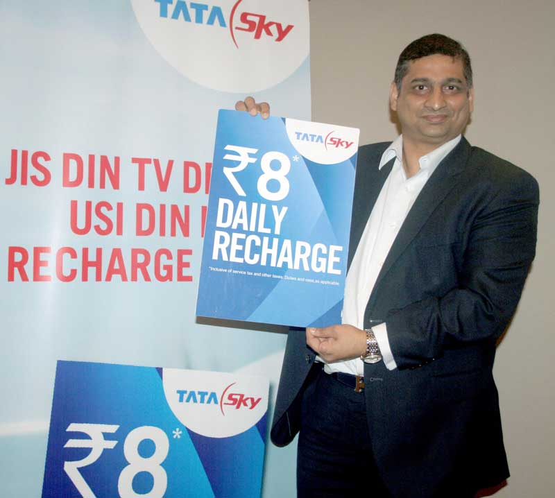 Mr.-Malay-Dikshit,-Chief-Communications-Officer,Tata-Sky-introduces-the-world’s-first-‘Daily-Recharge’-voucher-in-Chandigarh-Today