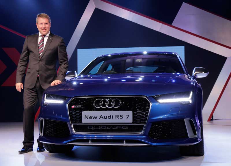 Mr.-Joe-King,-Head,-Audi-India-with-the-new-Audi-RS-7-launched-at-a-price-of-INR-14,020,750_--(ex-showroom-Mumbai-and-Delhi)_1