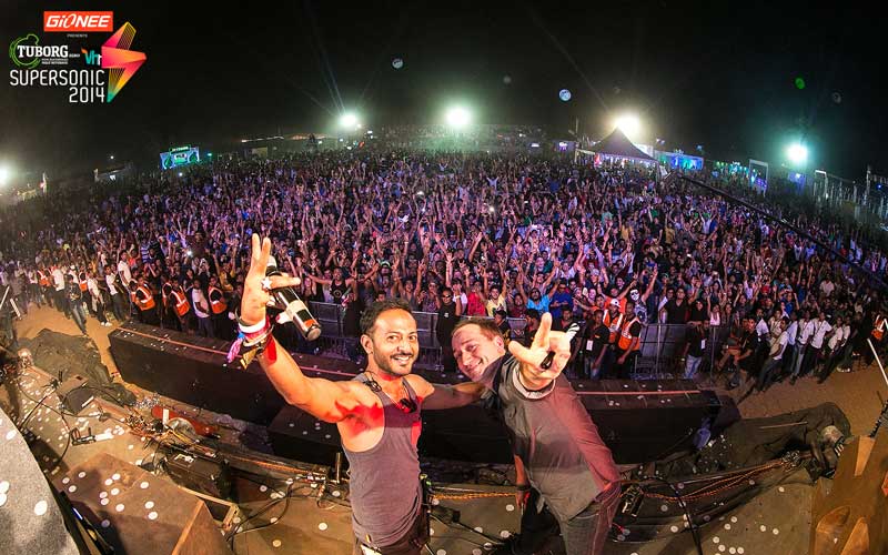 Nikhil-Chinnappa-and-Paul-Van-Dyk-at-Vh1-Supersonic-2014--Day-2-