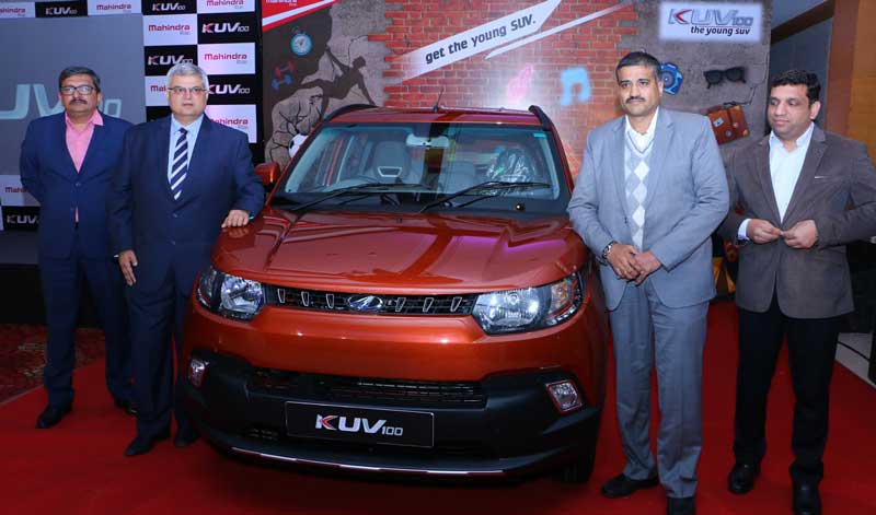 Second-from-Left---Mr-Vivek-Nayer-Chief-Marketing-Officer,-Automotive-Division,-Mahindra-&-Mahindra-Ltd-during--the-launch-of-KUV-100-at-Hotel-Taj-Chandigarh-on-Tuesday
