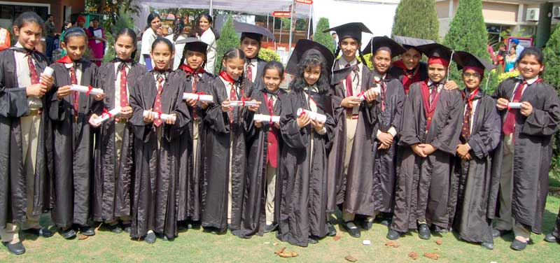 Shemrock-Senior-Secondary-School-conducted-Graduation-for-class--UKG--to--5th-classes-with-full-zeal-and-zest--2