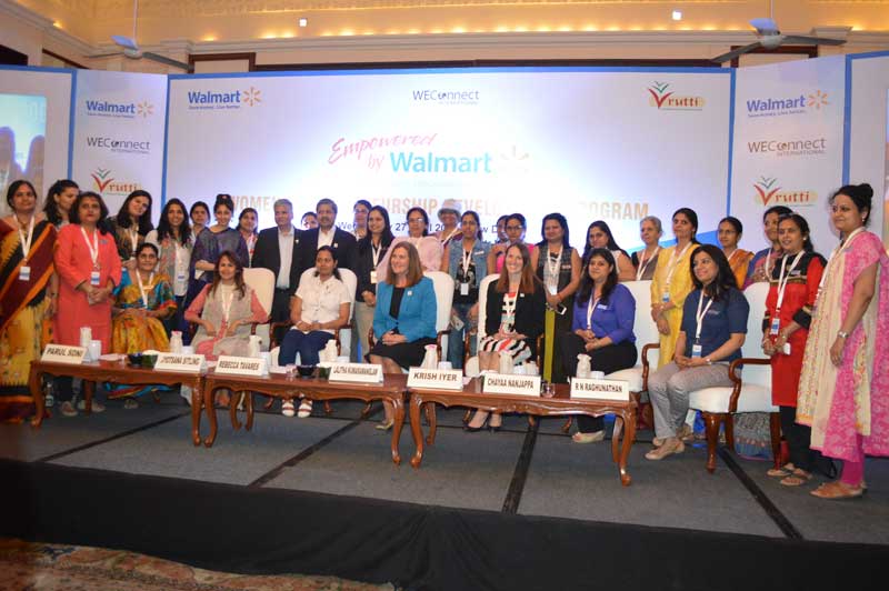 Mr.-Krish-Iyer-and-Ms.Jenny-Grieser-with-Women-Entrepreneurs