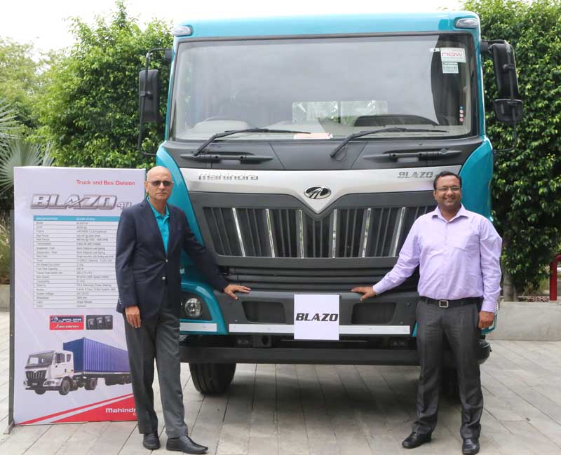 L-R-Mr-Nalin-Mehta,-Managing-Director-&-CEO-Mahindra-Truck-And-Bus-Division-along-with-Mr-Raman-Gupta,-Zonal-Head--North-1-during-the-launch-of-New-HCV-Truck-Series,-‘BLAZO’-at-Hotel-JW-Marriott-on-Tuesday
