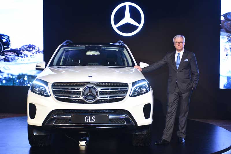 Mr.-Roland-Folger,-Managing-Director-&-CEO,-Mercedes-Benz-India-at-the-Mercedes-Benz-GLS-350-d-launch-(2)