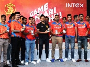 Suresh Raina launching Intex Lion 3G