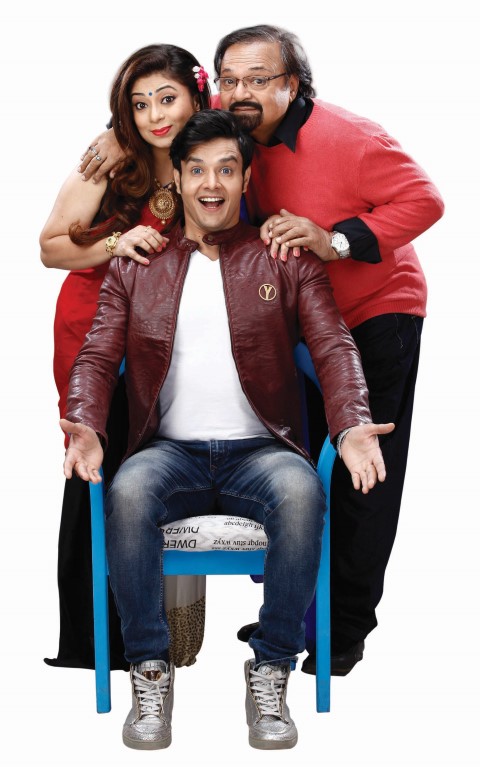 Agarwal Family - Anirudh Dave as YARO, Rakesh Bedi as Govardhan Agarwal & Malini Kapoor as Beena_2 Agarwal (Small)