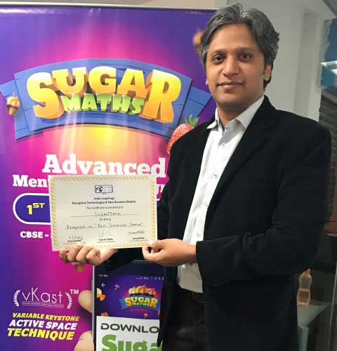 neeraj-jewalkar-founder-of-sugar-maths-with-the-tie-isb-connect-award-for-best-tech-startup-small