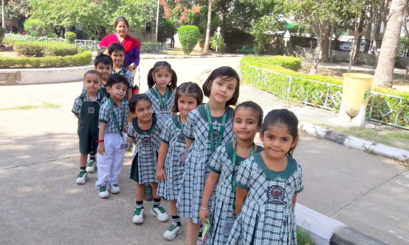 students-of-dps-world-school-sanauli-zirakpur-visited-traffic-park-panchkula-to-learn-basic-rules-of-the-road-copy-small