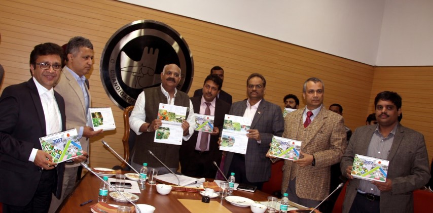 The Governor of Punjab and Administrator, Union Territory, Chandigarh, Shri V.P. Singh Badnore alongwith the Adviser to the Administrator, UT, Chandigarh, Shri Parimal Rai and senior officers releasing “Table Calender-2017” of Forest Department, Chandigarh Administration at UT Secretariat, Chandigarh on Tuesday, January 03, 2017.