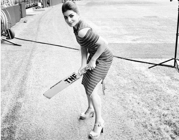 IPL New Anchor : Interesting Facts about Pallavi Sharda Images Wallpapers