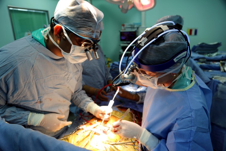 Live demonstration of MICS surgery at Max Hospital, Mohali (Small)